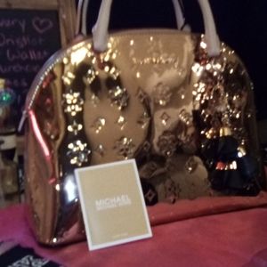 Brand new Micheal Kors jet set Rose Gold handbag